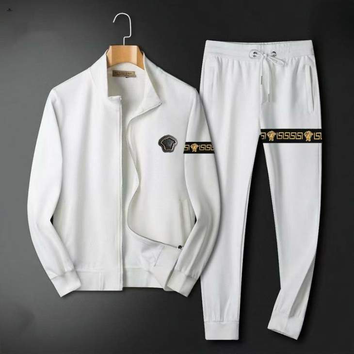 Picture of Versace Sweater Suits _SKUVersaceM-5XL12yr31342978